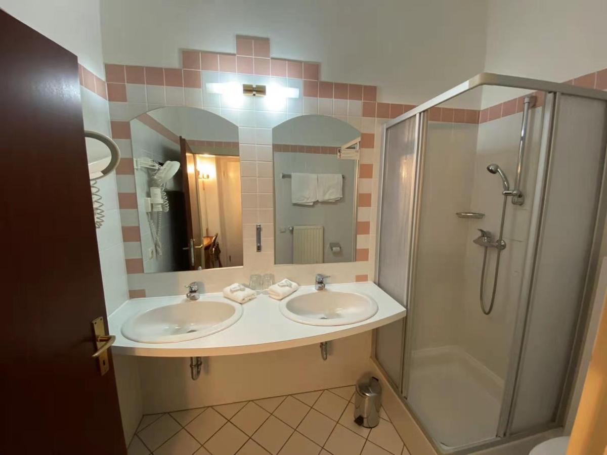 Hotel Kaiser Franz Josef Millstatt Eksteriør billede