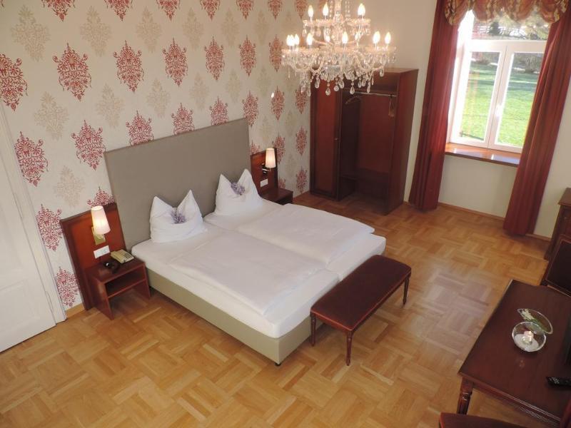 Hotel Kaiser Franz Josef Millstatt Eksteriør billede